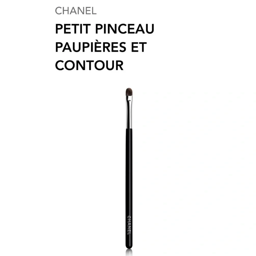 CHANEL LES PINCEAUX 4 EYE CONTOURING BRUSH
